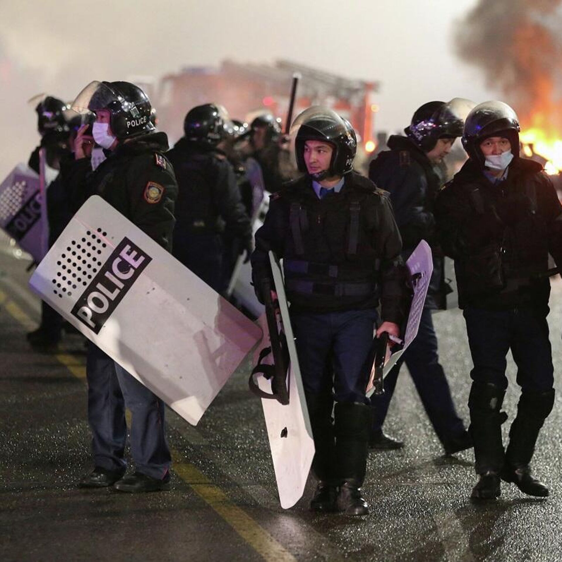 özbekistan protesto